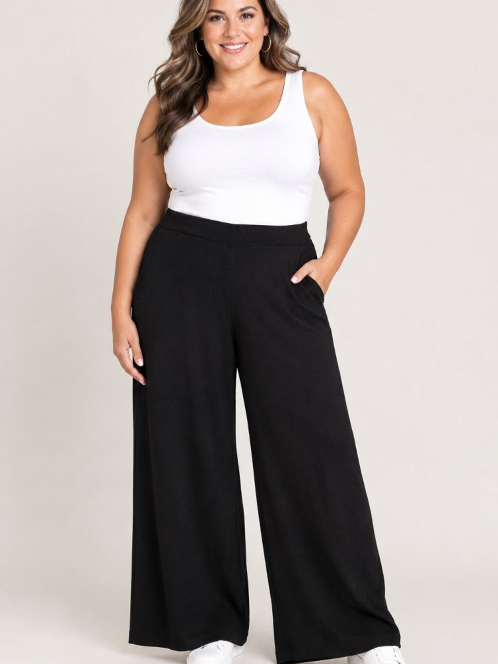 NWT Chicos sz 2P (US 12 Petite 12P) black wide leg pants w/ pockets